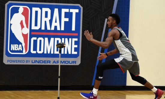 篮球球员爆料视频大全最新,揭秘赛场幕后故事与精彩瞬间  第2张