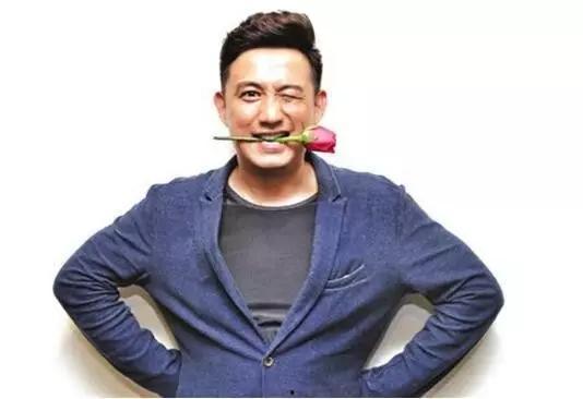 黄磊爆料张绍刚视频播放,黄磊揭露张绍刚视频播放背后的真相