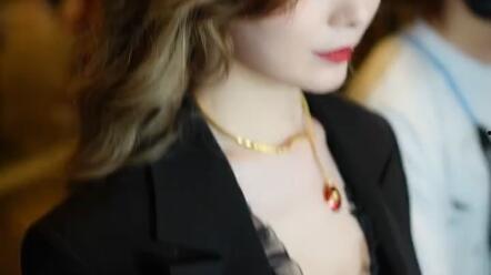 爆料舞台陈卓璇视频大全,惊艳演绎，实力与魅力并存  第2张