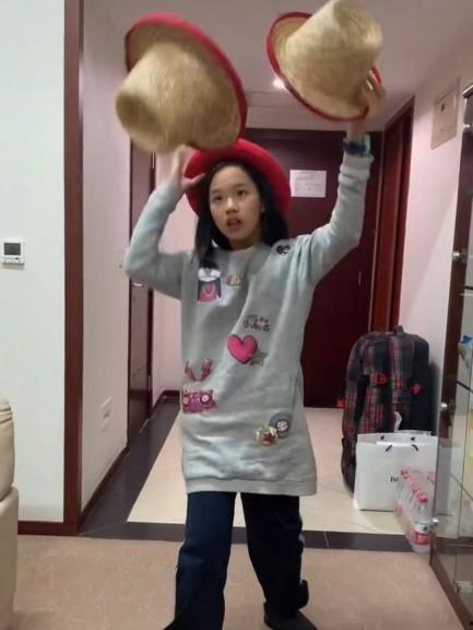 王芳的女儿爆料视频大全,揭秘家庭生活点滴  第3张