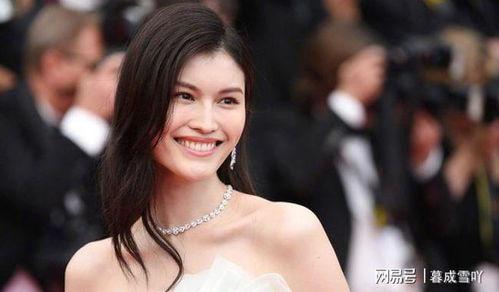 何穗最新爆料视频大全,揭秘时尚界女神的私生活与时尚秘籍 第2张 何穗最新爆料视频大全,揭秘时尚界女神的私生活与时尚秘籍 第2张