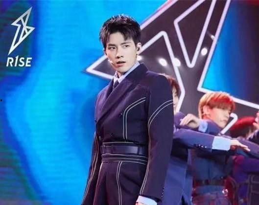 r1se龙丹妮最新爆料,独家爆料团队成长历程！”