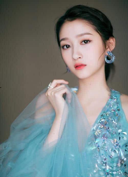 娱乐大爆料杨紫关晓彤,揭秘娱乐圈幕后故事  第2张